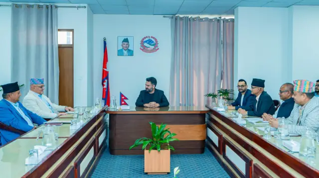 मुख्यमन्त्रीहरूसँग बालेन