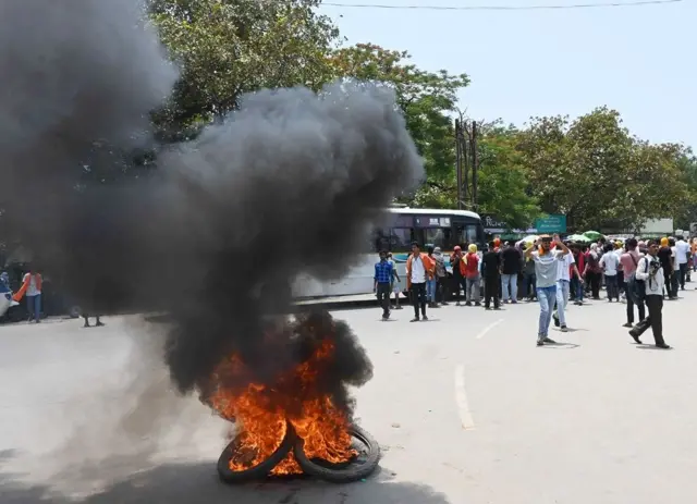 हर्ष की हत्या के पटना यूनिवर्सिटी के छात्रों ने शहर में कुछ जगहों पर विरोध प्रदर्शन किया है