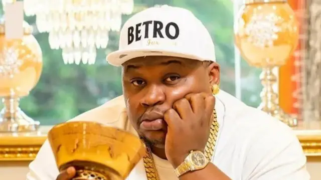 Cubana Chiefpriest bụ onye otimkpu ka na Obi Cubana rụkọrọla ọrụ