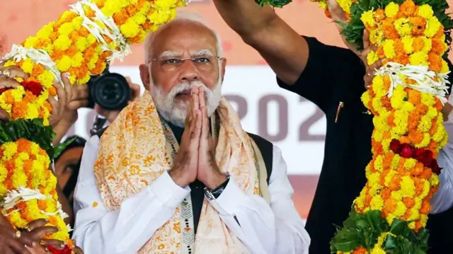 नरेंद्र मोदी