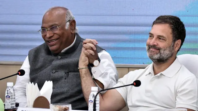 मल्लिकार्जुन खड़गे और राहुल गांधी