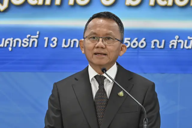 นายสมศักดิ์ เทพสุทิน รมว.ยุติธรรม เผยว่า ยึดทรัพย์ตู้ห่าวได้กว่า 5 พันล้านบาท