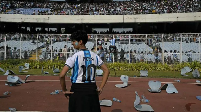 मेस्सीच्या कोलकात्यातील कार्यक्रमात गोंधळ का झालाय? ममता बॅनर्जींनी माफी का मागितली?