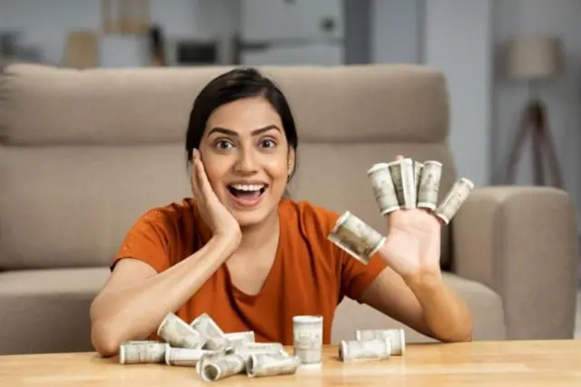 డబ్బులు