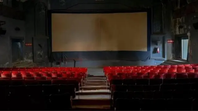 సినిమా థియేటర్