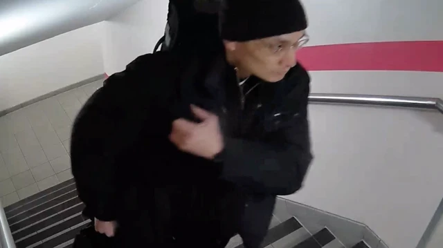 Кван приїхав до Ньюкасла в ніч перед нападом, встановивши на своїй автівці фальшиві номерні знаки