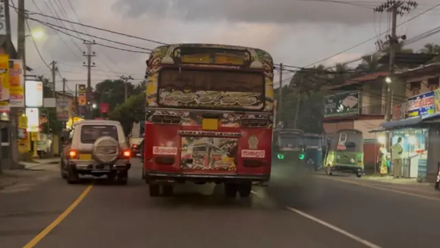 පානදුර - බණ්ඩාරගම මාර්ගය ධාවනය වෙමින් පැවති ශ්‍රී ලංගම බස් රථයක් (2026.07.26)