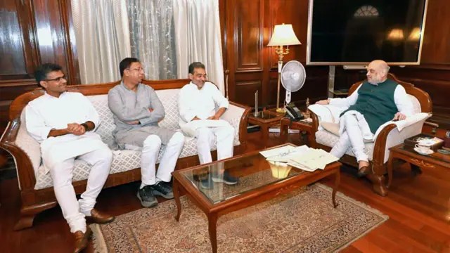 अमित शाह के साथ उपेंद्र कुशवाहा