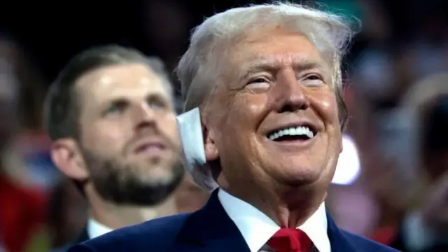 डोनाल्ड ट्रम्प