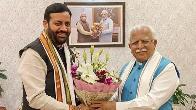 ਨਾਇਬ ਸਿੰਘ ਸੈਣੀ ਅਤੇ ਸਾਬਕਾ ਮੁੱਖ ਮੰਤਰੀ ਮਨੋਹਰ ਲਾਲ ਖੱਟਰ ਦੀ ਫਾਈਲ ਫੋਟੋ