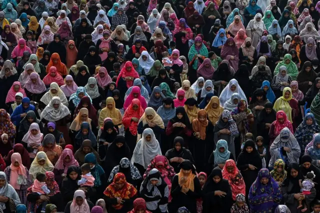 சிறுபான்மையினர்