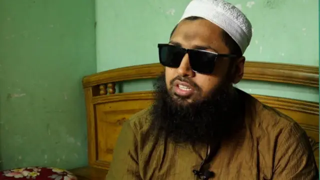 জুলাই আন্দোলনে চোখে গুলিবিদ্ধ হয়ে দুই চোখের দৃষ্টি হারিয়েছেন সাব্বির আহমেদ 