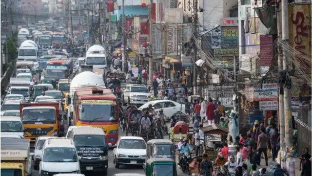 ঢাকা শহর। 