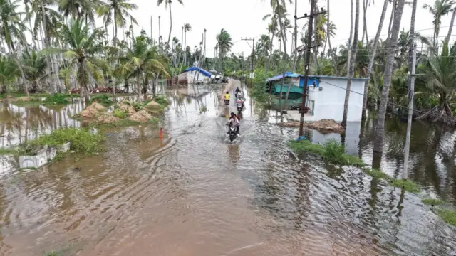 కేశనపల్లి గ్రామంలో ఉప్పునీరు