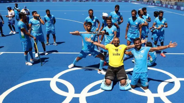 टोक्यो ओलंपिक में खेलने वाली भारतीय हॉकी टीम.
