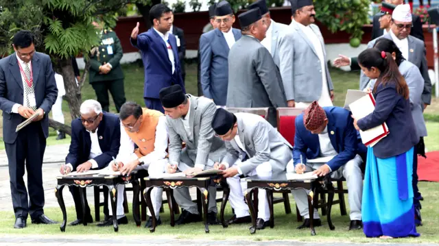 मन्त्रीहरूको सपथग्रहण