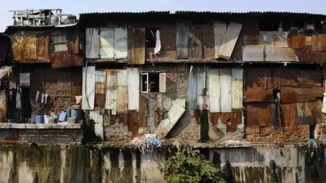 Habitations précaires.