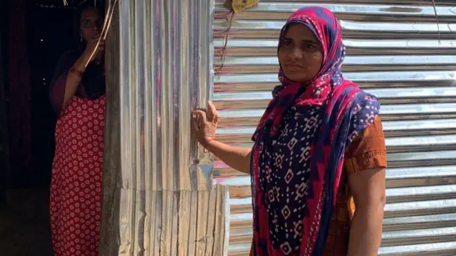 షోలాపూర్‌ జిల్లాలోని ప్రజలు