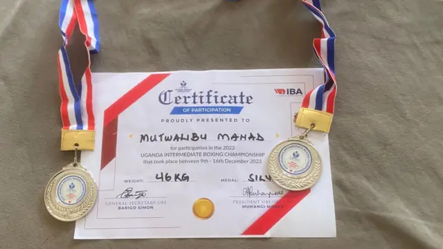 biladaha uu helay waxaa kamid ah Dahab, Qalin, iyo biladda sadaxaad ee guushiisa 