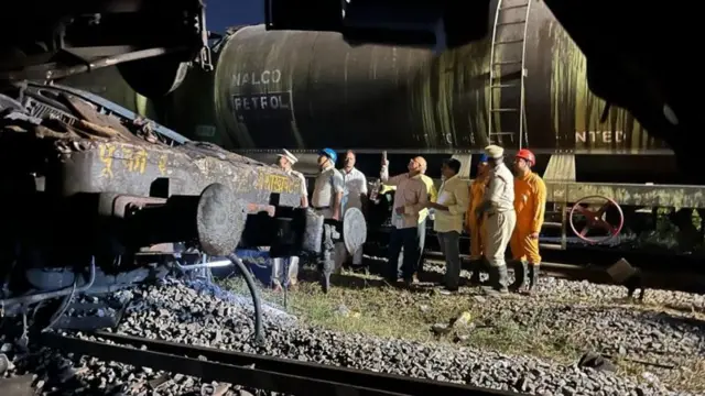 ਆਂਧਰਾ ਪ੍ਰਦੇਸ਼ 'ਚ ਰੇਲ ਗੱਡੀਆਂ ਦੀ ਟੱਕਰ