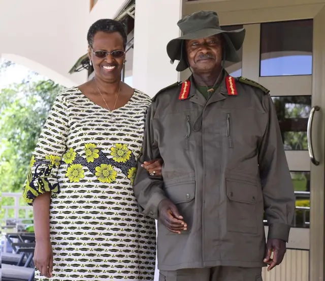Perezida Yoweri Museveni n'umugore we Janet Museveni Minisitiri w'uburezi na siporo kuva mu 2016