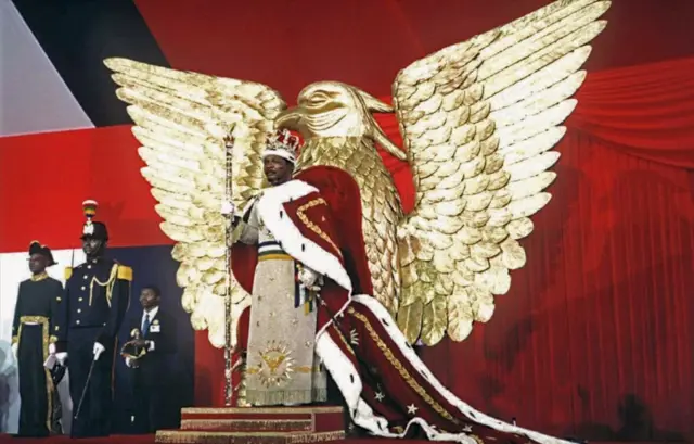 La France a préparé une mission pour démettre l'empereur Bokassa et installé au pouvoir l'ancien président David Dacko en république Centrafricaine. 