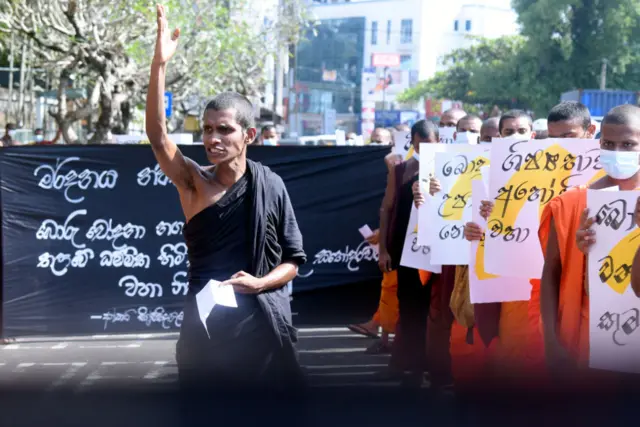 බෞද්ධ හා පාලි විශ්වවිද්‍යාලයේ විනය විරෝධී චෝදනා ලැබූ සිසුන් 24 දෙනෙකුට එරෙහිව විනය පරීක්ෂණ