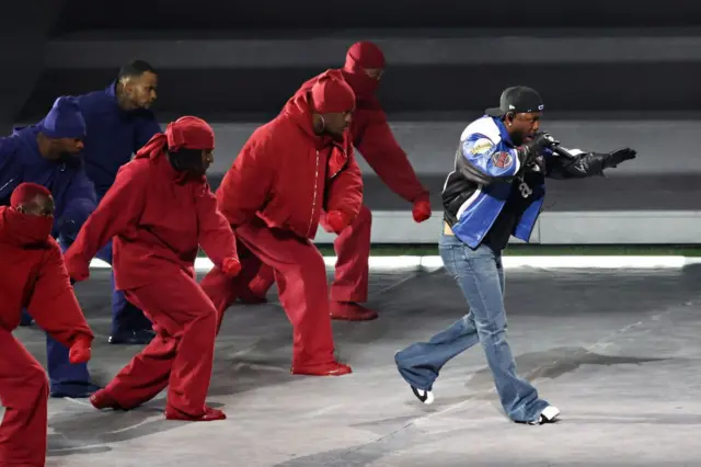 Кендрік Ламар, шоу НФЛ, пісня у перерві 