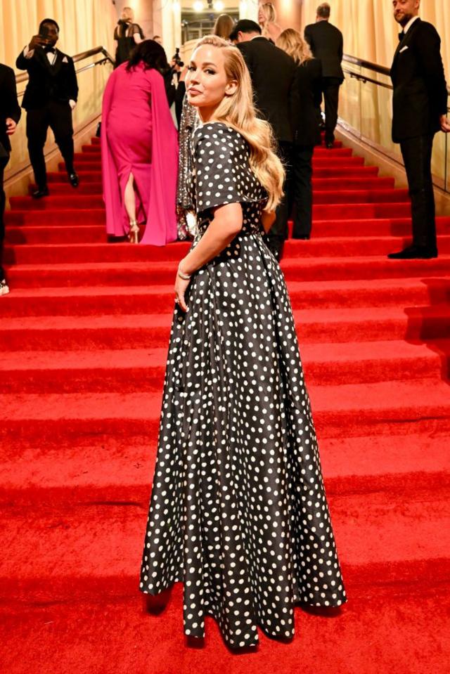 Jennifer Lawrence en la alfombra roja de los Oscar