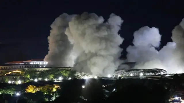 အောက်တိုဘာ ၂၅ ရက်ညပိုင်းက မြဝတီ KK Park ထဲက ပေါက်ကွဲမှုကို ထိုင်းဘက်ခြမ်းကနေ တွေ့ရတဲ့မြင်ကွင်း