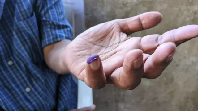 Ahatari hake, amatora yataguye ku gihe 