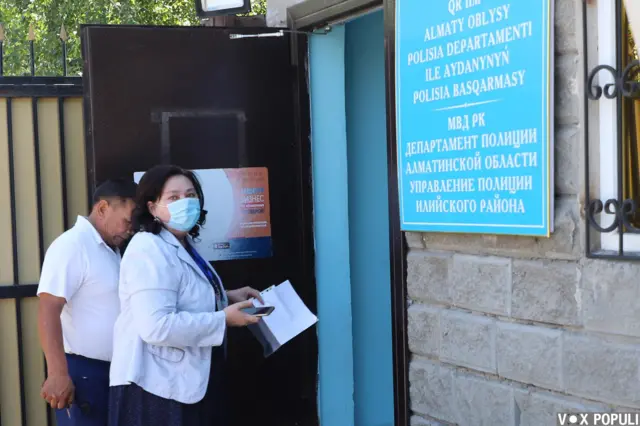 М. Аспандиярова: Эң башкысы сиздерде калк биригип алып бийликке талдабын коё билгенин көрүп аябай кызыгамын