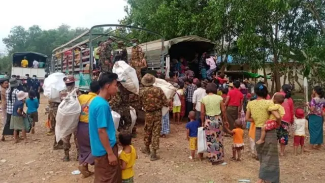 အချို့ စစ်ရှောင် စခန်းတွေကို စစ်ကောင်စီက  ဖိအားပေးပြီးနေရပ်ပြန်ခိုင်း 