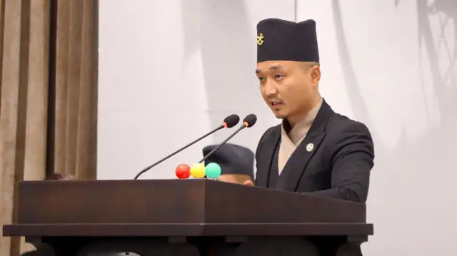 गृहमन्त्री गुरुङ