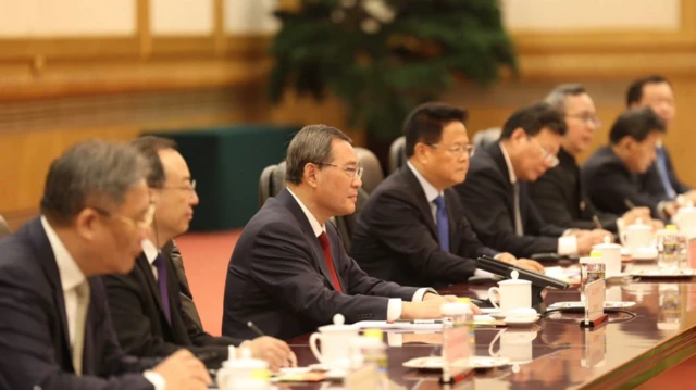  नेपाल के प्रधानमंत्री पुष्प कमल दाहाल प्रचंड का चीन दौरा