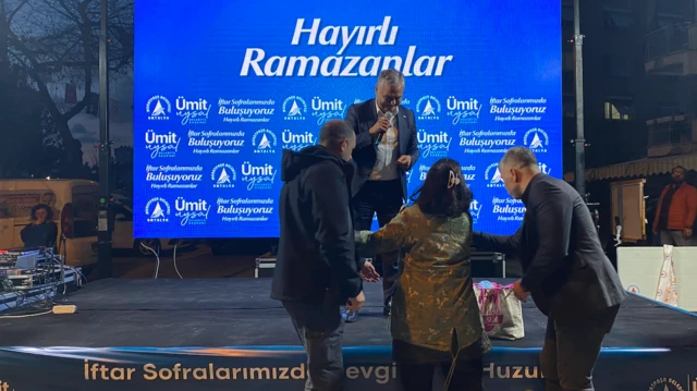 Muratpaşa Belediye Başkanı Ümit Uysal 