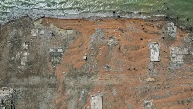 سد پانتابانگان آب مناطق زیر کشت برنج در اطراف را تامین می‌کند