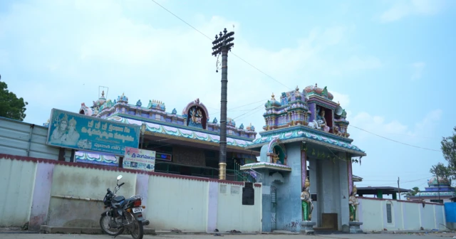 దేవుని వెల్లంపల్లి గ్రామంలో స్తంభాలగిరి ఈశ్వరయ్య ఆలయం