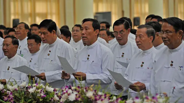 ၂၀၁၀ ရွေးကောက်ပွဲမှာ တပ်ကနေ ကြံ့ခိုင်ရေးကို ရောက်လာတဲ့ ပါတီထိပ်ပိုင်းခေါင်းဆောင်တွေ