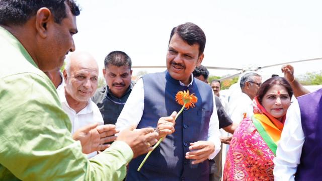 फडणवीसांच्या कारकीर्दीतही ही एक महत्त्वाची निवडणूक ठरु पाहते आहे.