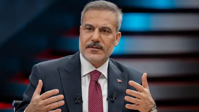 Hakan Fidan bir röportaj esnasında konuşuyor