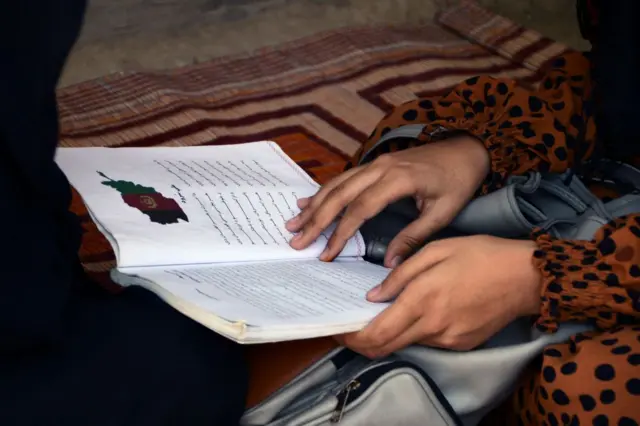 afghan school girl