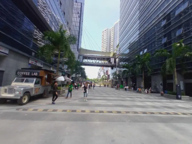 ဝန်ထမ်းအသစ်ရှာဖွေပေးသူ ရန်လုံရှင်း ရုံးခန်းဖွင့်လှစ်ထားတဲ့ ကမာရွတ်မြို့နယ်၊ Time City Office Tower က အခန်းကိုလည်း ချိပ်ပိတ်