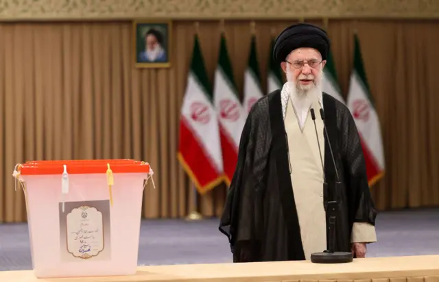 နိုင်ငံ့ဥသျှောင်ဖြစ်သလို ကာကွယ်ရေးဦးစီးချုပ်လည်းဖြစ်အယာတိုလာ ခါမေနီ