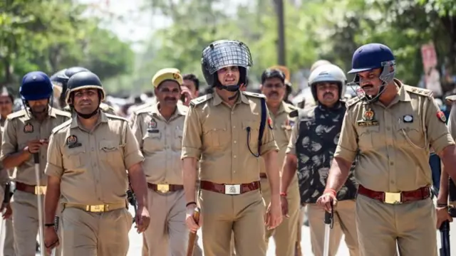 కార్మికులు, ఉత్తరప్రదేశ్, నోయిడా 