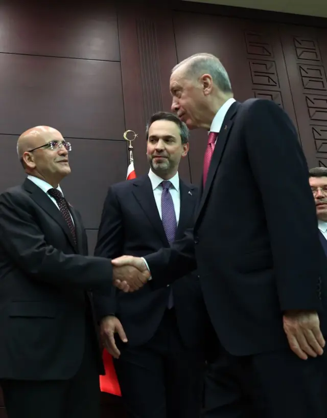 Cumhurbaşkanı Recep Tayyip Erdopğan 4 Haziran'da yeni kabineyi açıkladı, Mehmet Şimşek Hazine ve Maliye Bakanı oldu 