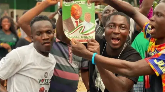 Aworan Awọn Araalu