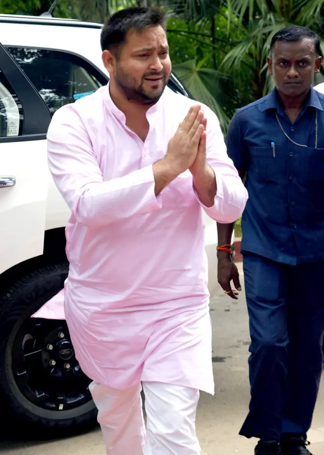 तेजस्वी यादव