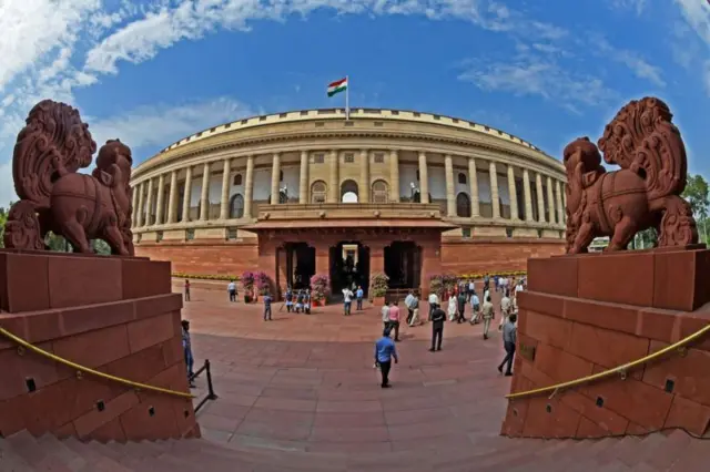 મહુઆ મોઇત્રા