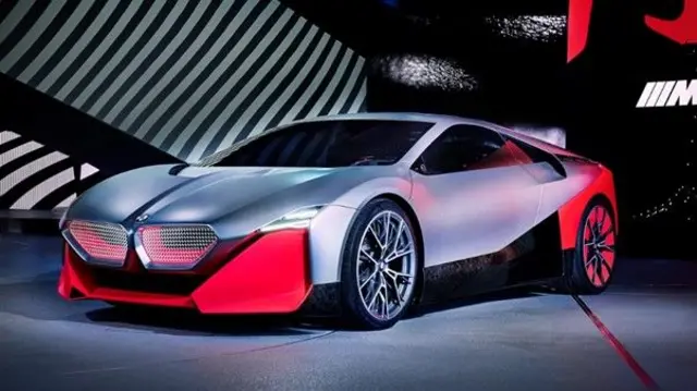 ب‌ام‌و i16 بر اساس کانسپت Vision M طراحی شد که در سال ۲۰۱۹ نمایش داده شده بود